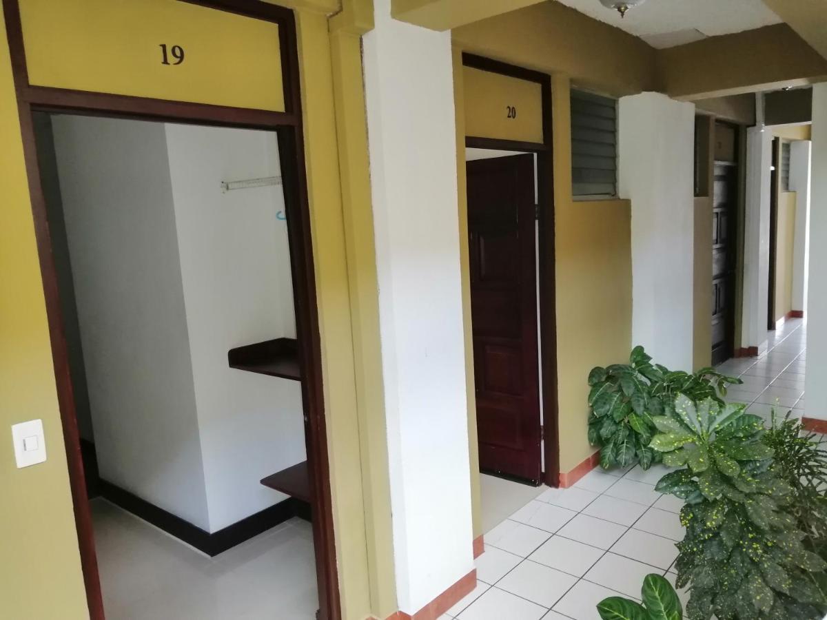 Hotel Malinche Quepos Zewnętrze zdjęcie