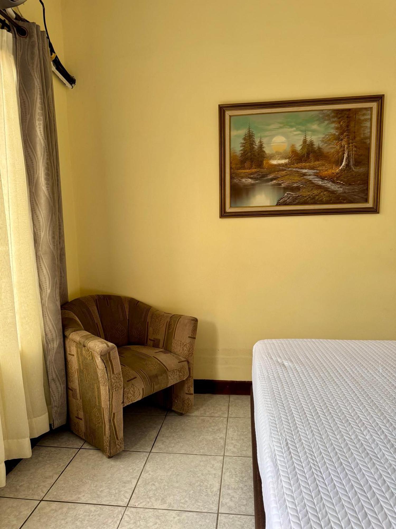 Hotel Malinche Quepos Zewnętrze zdjęcie