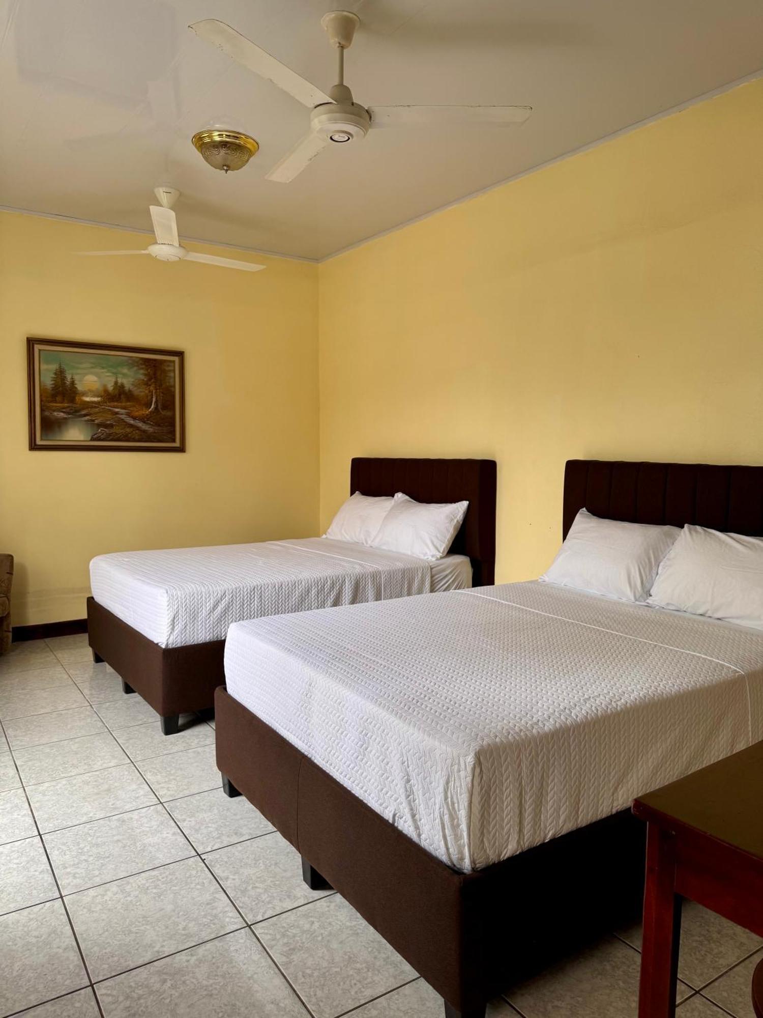 Hotel Malinche Quepos Zewnętrze zdjęcie